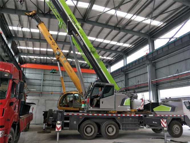 新余市高空车出租需要注意哪些安全事项？