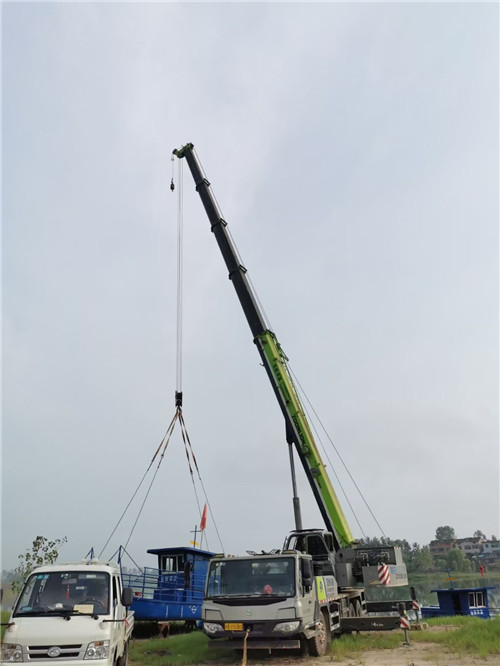 新余市桥梁建设吊装案例